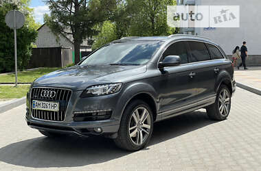 Позашляховик / Кросовер Audi Q7 2013 в Звягелі