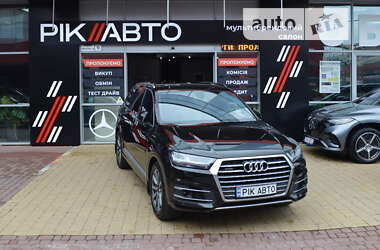 Позашляховик / Кросовер Audi Q7 2017 в Львові