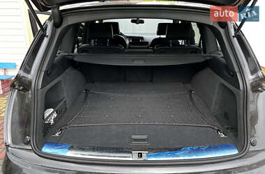 Внедорожник / Кроссовер Audi Q7 2009 в 