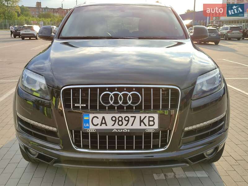 Позашляховик / Кросовер Audi Q7 2014 в Умані