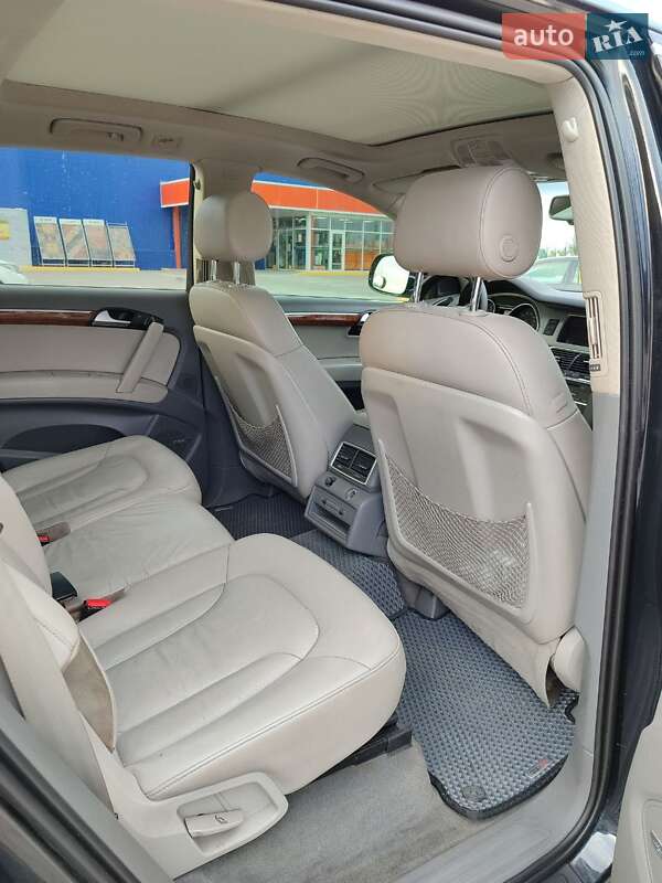 Позашляховик / Кросовер Audi Q7 2014 в Умані