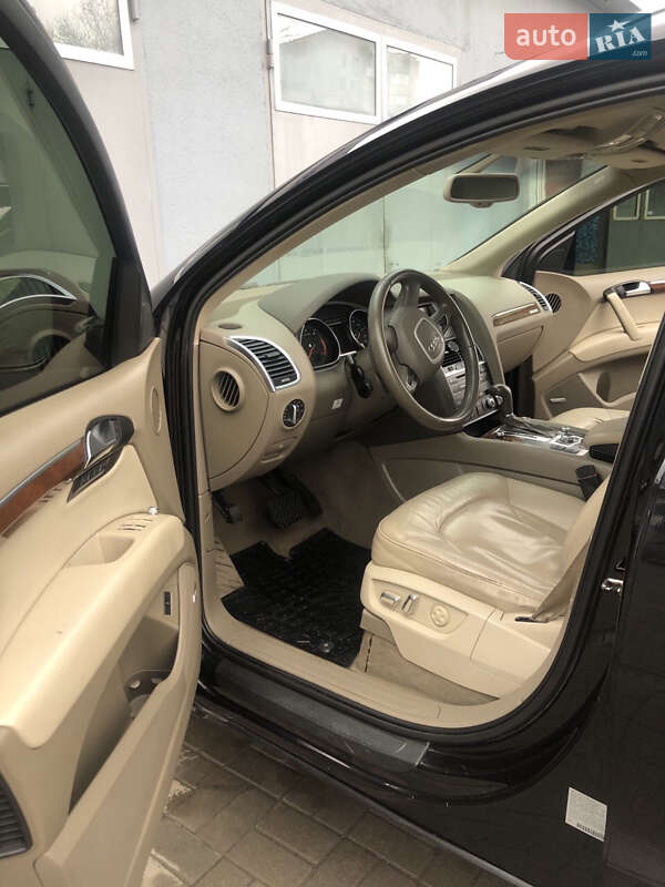 Внедорожник / Кроссовер Audi Q7 2010 в Ирпене