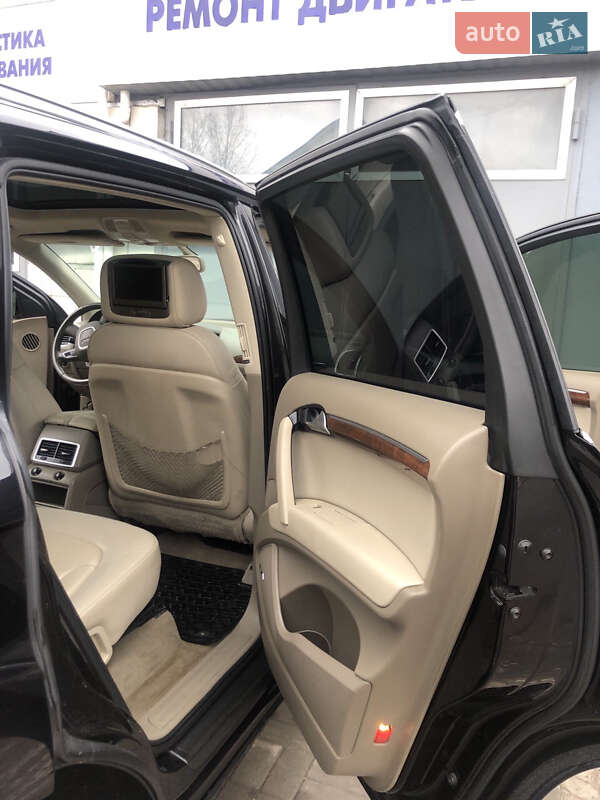 Внедорожник / Кроссовер Audi Q7 2010 в Ирпене