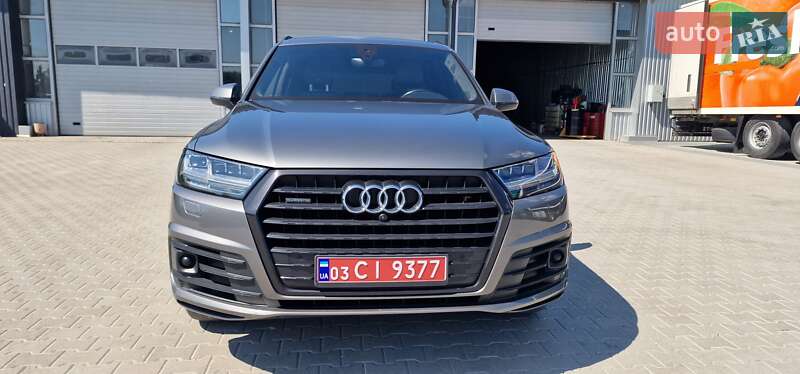 Позашляховик / Кросовер Audi Q7 2018 в Тернополі