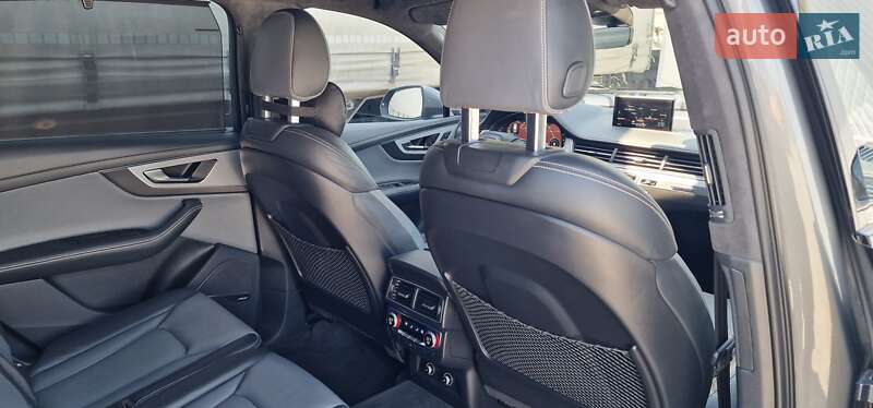 Позашляховик / Кросовер Audi Q7 2018 в Тернополі