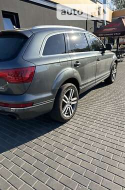 Внедорожник / Кроссовер Audi Q7 2013 в Днепре