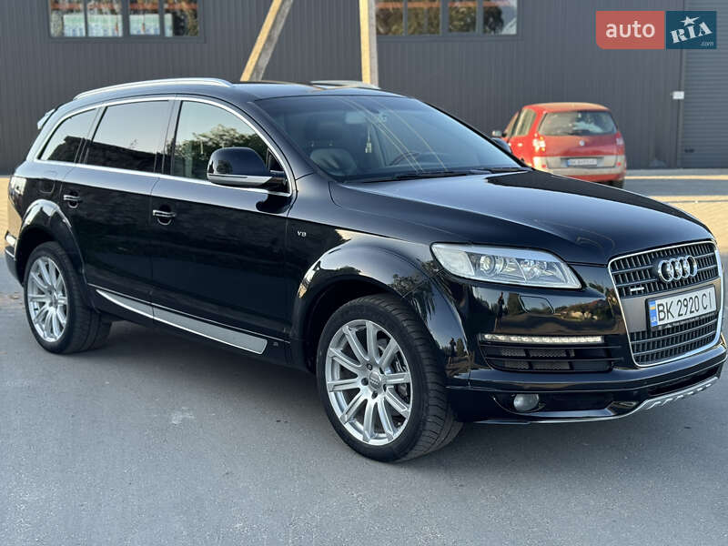 Внедорожник / Кроссовер Audi Q7 2008 в Дубно