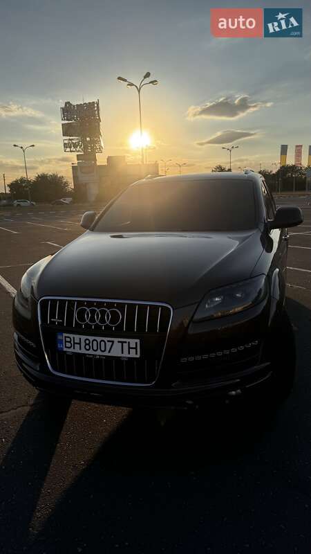Позашляховик / Кросовер Audi Q7 2011 в Одесі