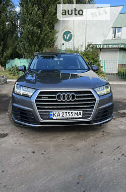 Внедорожник / Кроссовер Audi Q7 2015 в Киеве