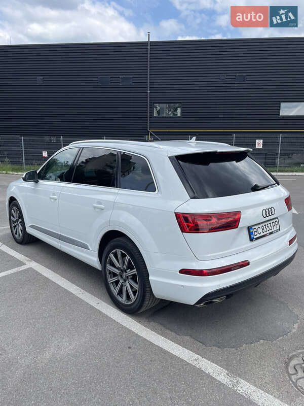 Внедорожник / Кроссовер Audi Q7 2016 в Львове