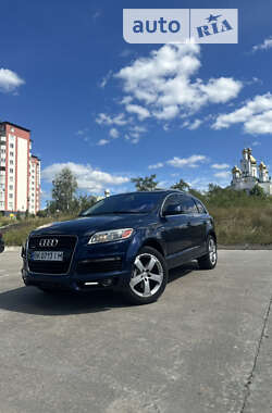 Позашляховик / Кросовер Audi Q7 2008 в Рівному