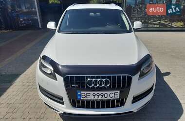 Позашляховик / Кросовер Audi Q7 2015 в 