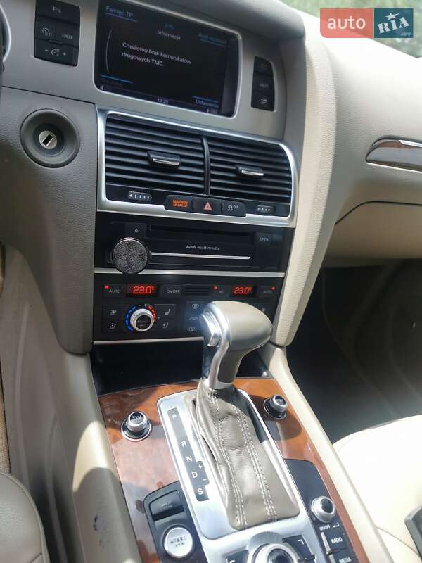 Внедорожник / Кроссовер Audi Q7 2012 в Самборе
