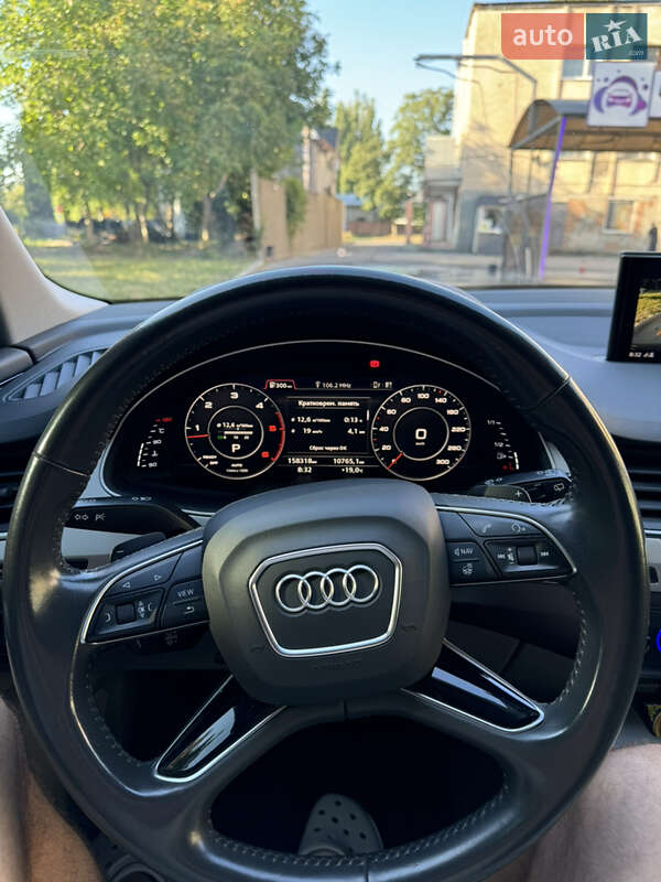 Внедорожник / Кроссовер Audi Q7 2015 в Каменец-Подольском