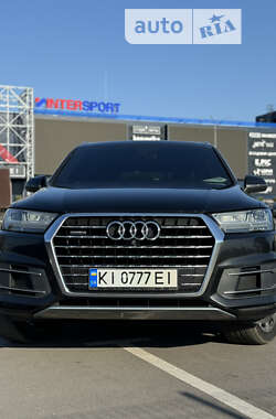 Позашляховик / Кросовер Audi Q7 2016 в Києві