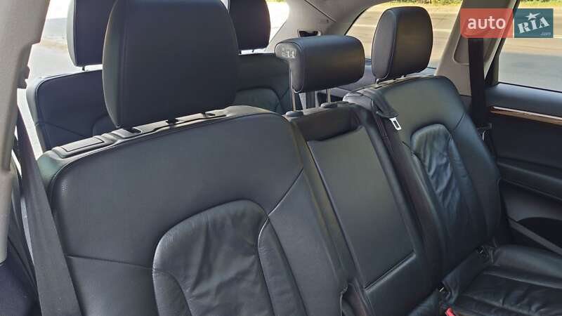 Позашляховик / Кросовер Audi Q7 2011 в Луцьку