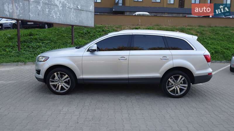 Позашляховик / Кросовер Audi Q7 2011 в Луцьку
