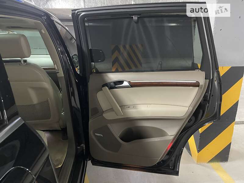 Внедорожник / Кроссовер Audi Q7 2010 в Ивано-Франковске