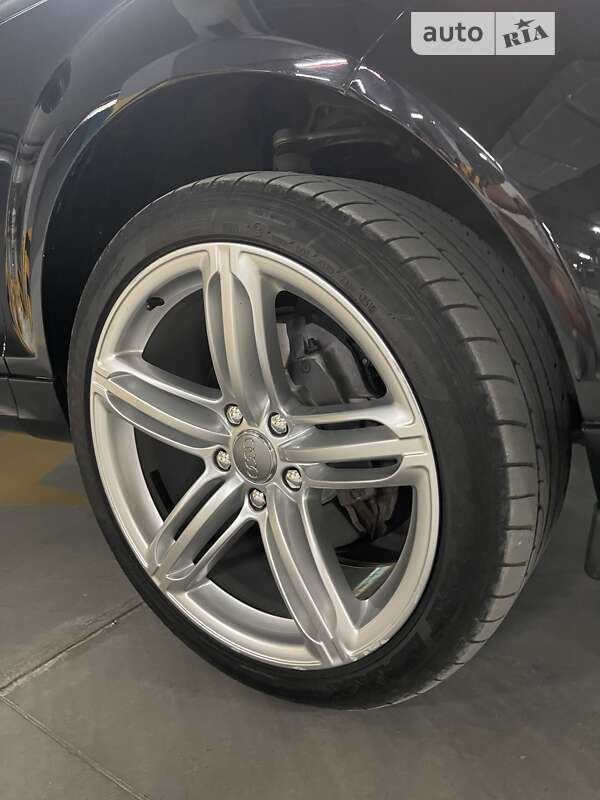Внедорожник / Кроссовер Audi Q7 2010 в Ивано-Франковске
