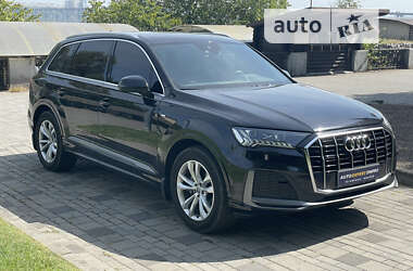 Внедорожник / Кроссовер Audi Q7 2020 в Днепре