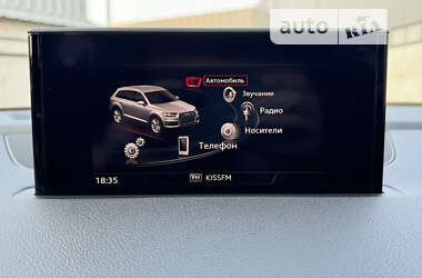 Внедорожник / Кроссовер Audi Q7 2016 в 