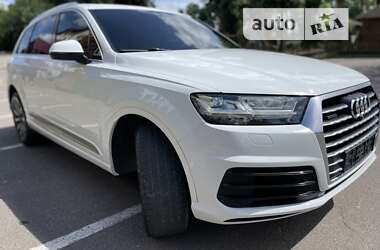 Позашляховик / Кросовер Audi Q7 2017 в Тернополі