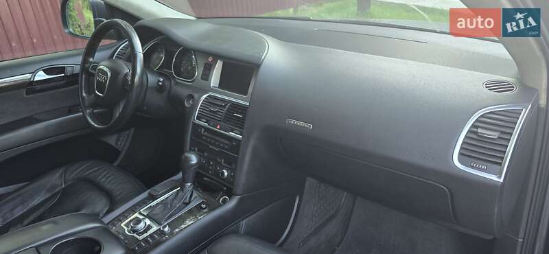Позашляховик / Кросовер Audi Q7 2008 в Гайсину
