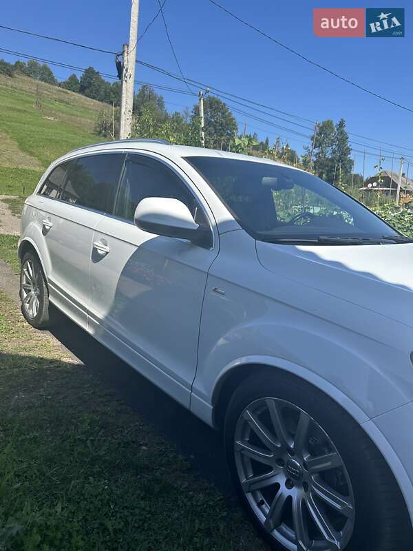 Внедорожник / Кроссовер Audi Q7 2014 в Межгорье