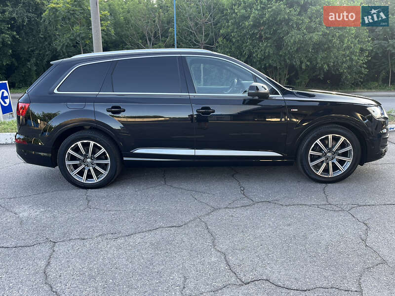 Внедорожник / Кроссовер Audi Q7 2019 в Запорожье