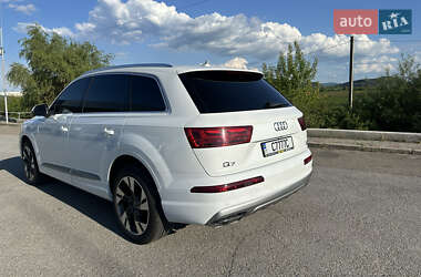 Внедорожник / Кроссовер Audi Q7 2017 в 