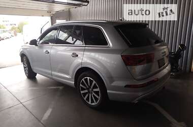 Позашляховик / Кросовер Audi Q7 2017 в Києві