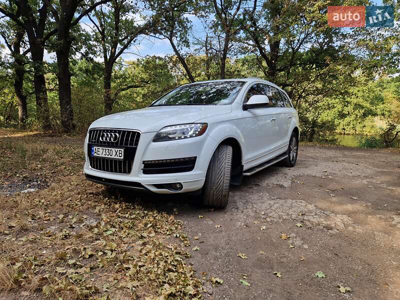 Позашляховик / Кросовер Audi Q7 2014 в Дніпрі
