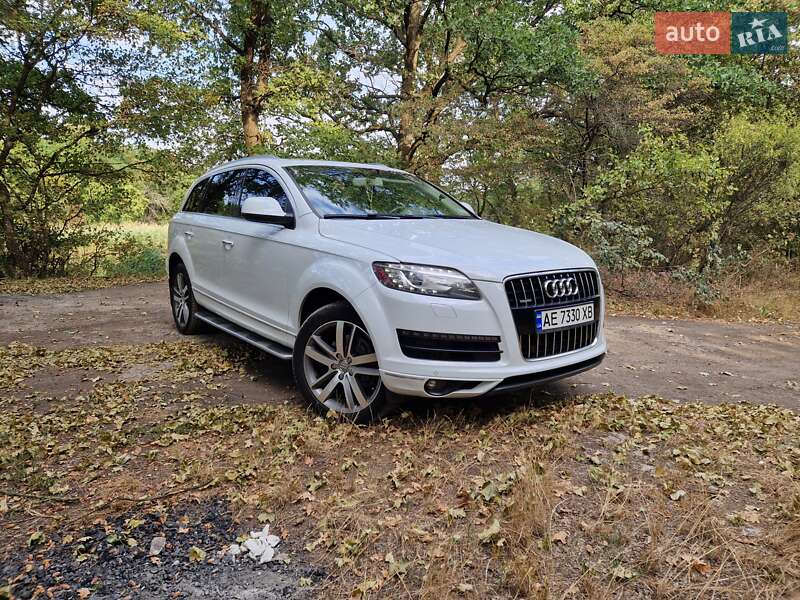 Позашляховик / Кросовер Audi Q7 2014 в Дніпрі