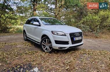 Внедорожник / Кроссовер Audi Q7 2014 в 