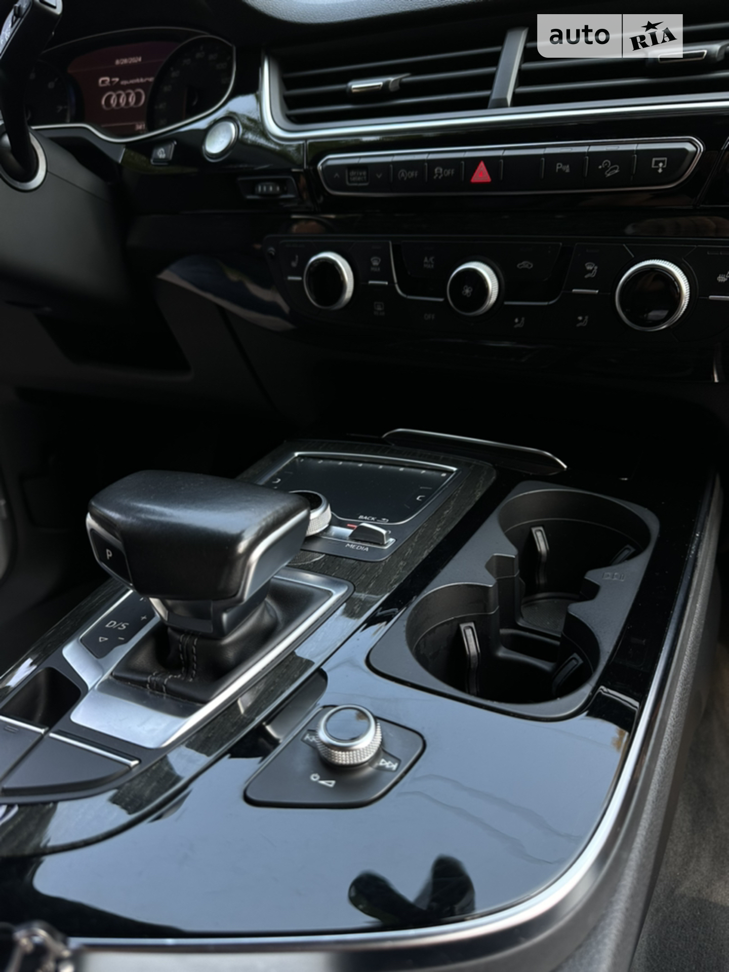 2016 Audi Q7 - мініатюра 16