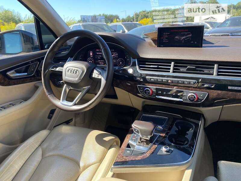 Внедорожник / Кроссовер Audi Q7 2017 в Львове