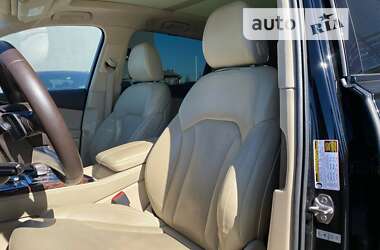 Позашляховик / Кросовер Audi Q7 2017 в 