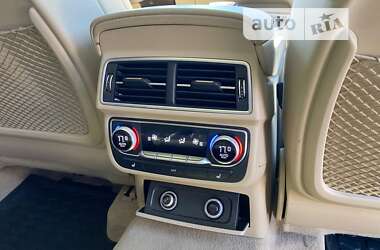 Позашляховик / Кросовер Audi Q7 2017 в 