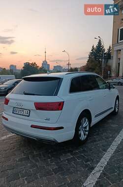 Внедорожник / Кроссовер Audi Q7 2017 в Харькове