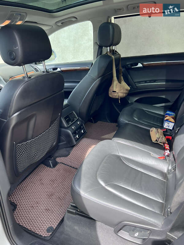 Позашляховик / Кросовер Audi Q7 2011 в Коломиї