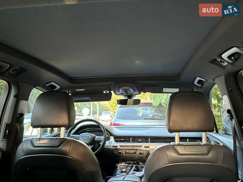 Позашляховик / Кросовер Audi Q7 2017 в Києві