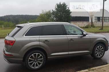 Внедорожник / Кроссовер Audi Q7 2017 в Старом Самборе