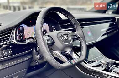 Внедорожник / Кроссовер Audi Q7 2020 в 