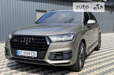 Позашляховик / Кросовер Audi Q7 2015 в Миколаєві