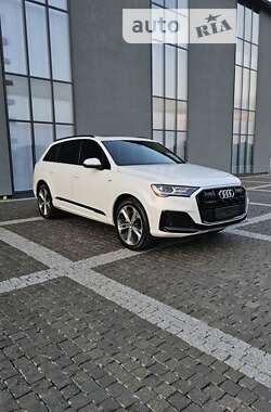 Позашляховик / Кросовер Audi Q7 2019 в Хусті