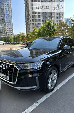 Внедорожник / Кроссовер Audi Q7 2022 в Киеве