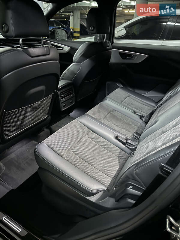 Внедорожник / Кроссовер Audi Q7 2022 в Киеве