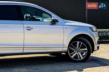 Позашляховик / Кросовер Audi Q7 2012 в 