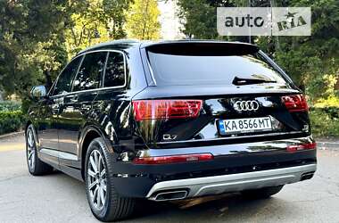 Внедорожник / Кроссовер Audi Q7 2016 в Киеве