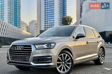 Внедорожник / Кроссовер Audi Q7 2017 в Одессе